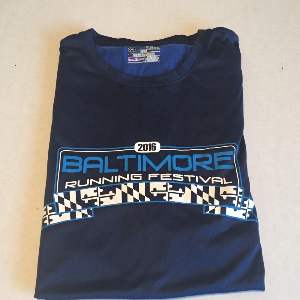 Under Armour Men's Blue Long Sleeve Size XL